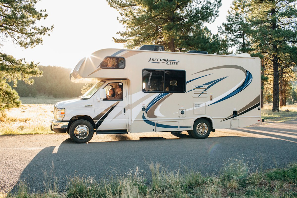 RV Electrical Hookups: Safety Checks Before You Plug In